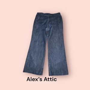 Chico's Platinum  (Women's Size 2) pre- owned